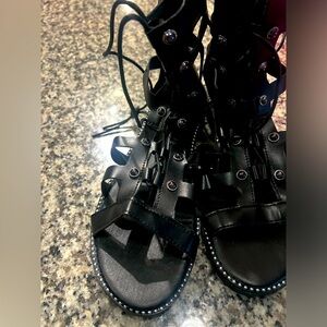 Caveman sandals for woman